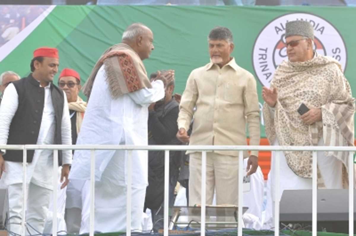 फारूक अब्दुल्ला के नेतृत्व वाली नेशनल कॉन्फ्रेंस ने इंडिया को झटका दिया, कांग्रेस की मुश्किलें अभी खत्म नहीं हुईं